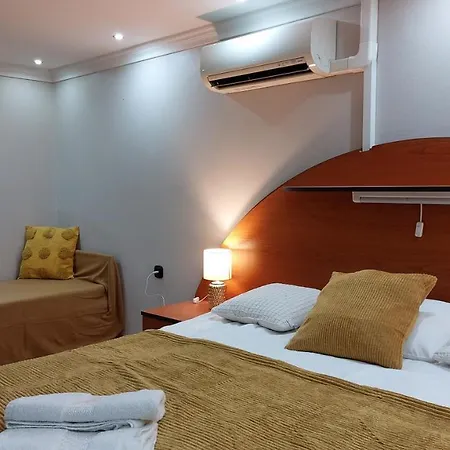 Aparthotel Family 2*